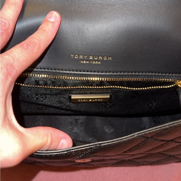 PERFECT Tory Burch Willa Shoulder Bag - Picture 4 of 4